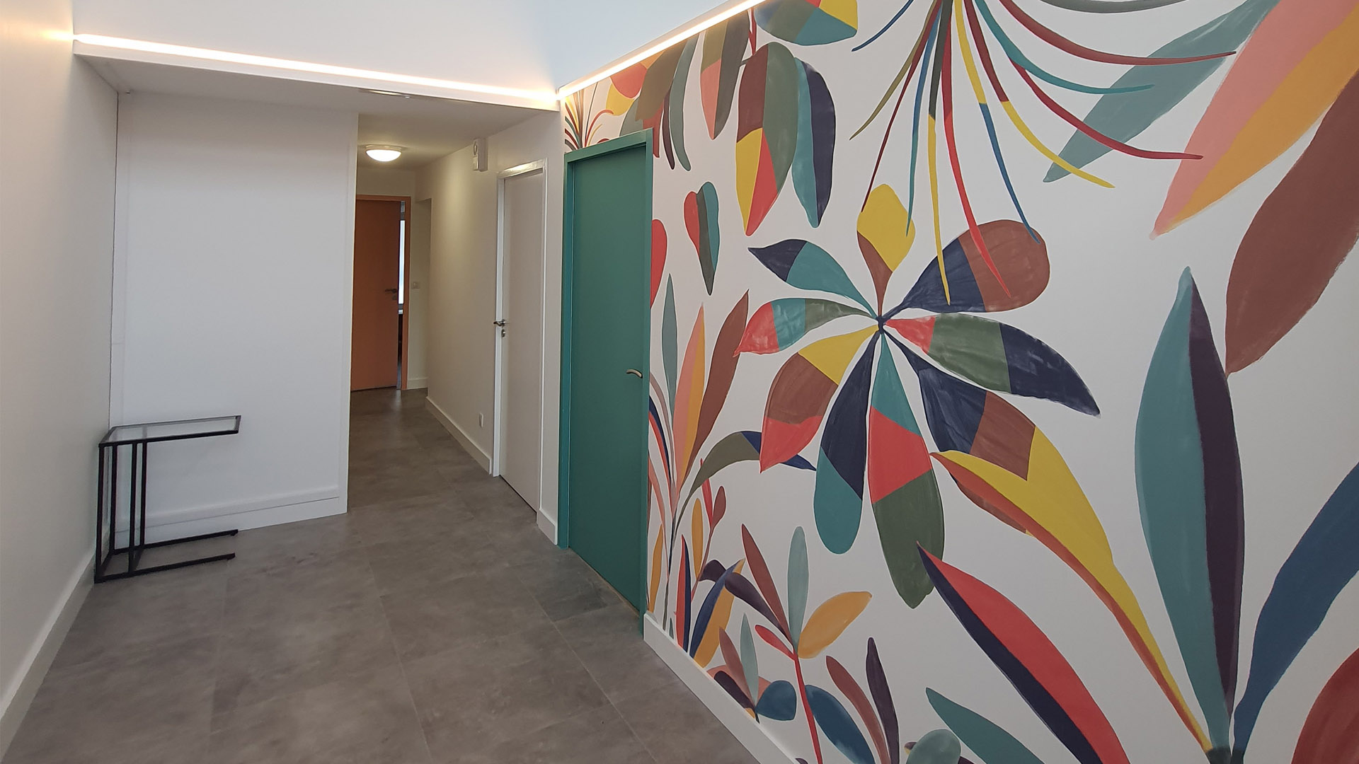 Rénovation et aménagement d'un local commercial sur 2 étages baigné en cabinet de psychothérapie pour plusieurs praticiens.