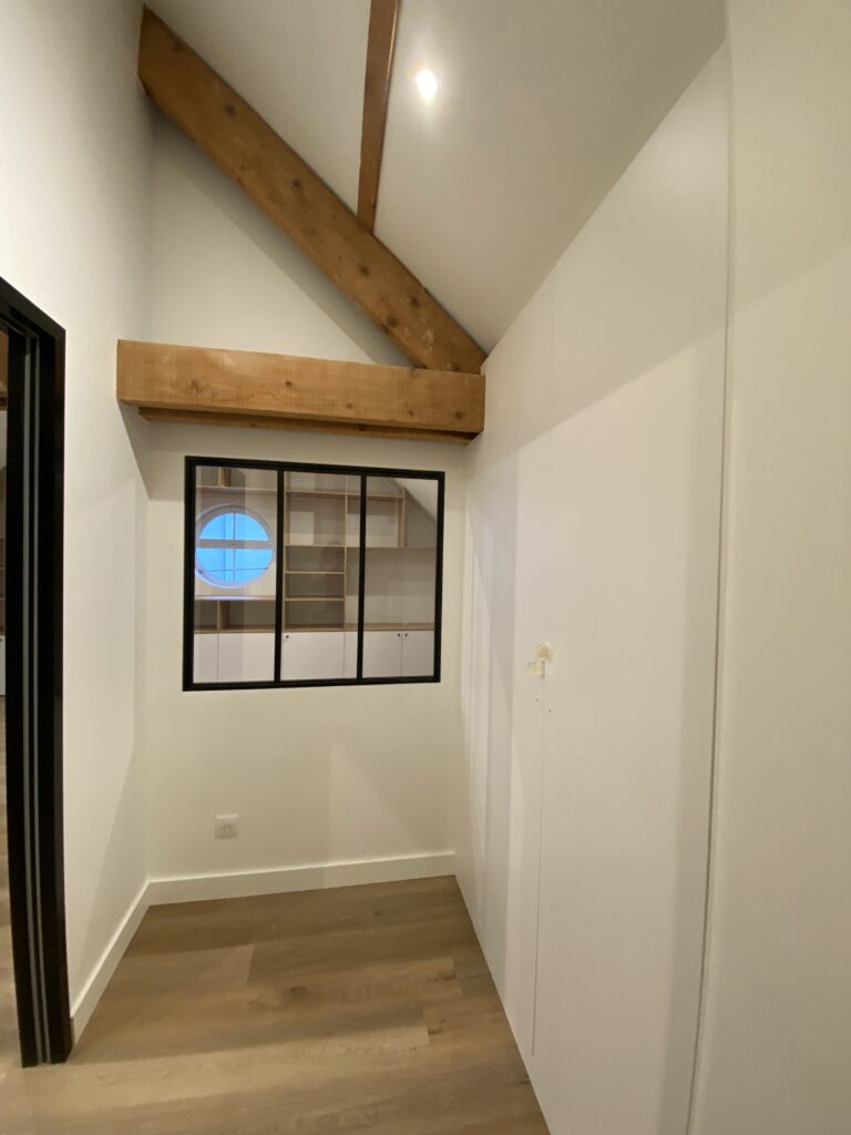Nous révélons tout le potentiel de vos combles grâce à une conception sur mesure.